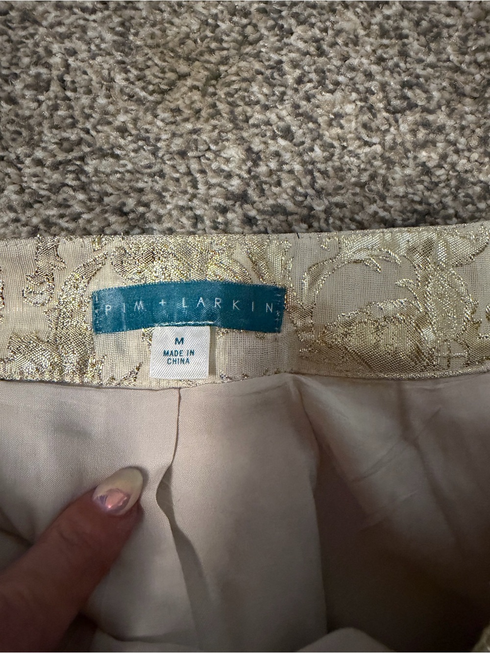 Gold Brocade Pleated Women's Skirt - Picture 3 of 9